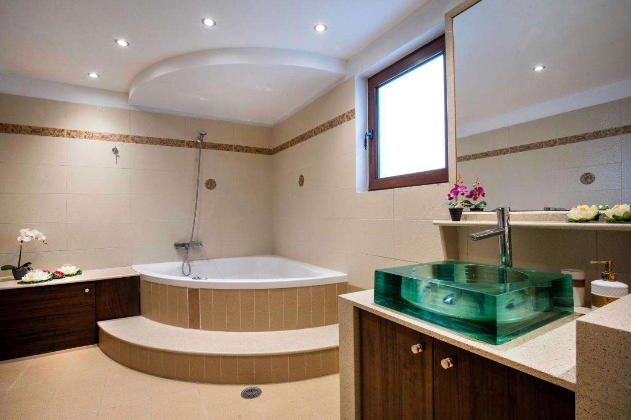אפאנטו Maia Luxury Pool Villa מראה חיצוני תמונה